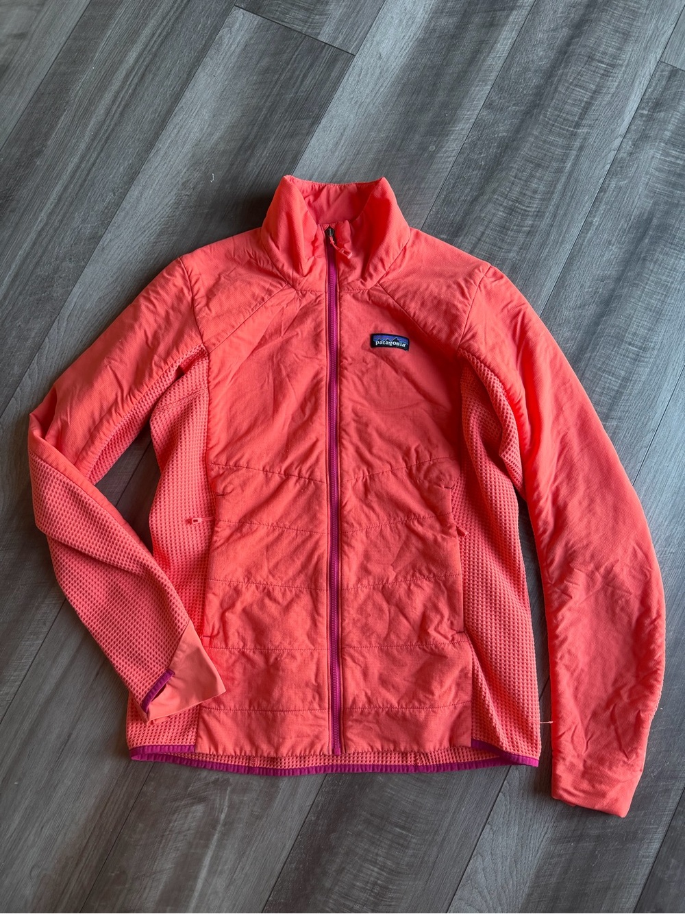 Patagonia Women's Nano-Air Light Hybrid Jacket in Carve Coral Sz M Full Zip